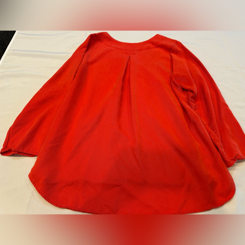 Soft Surroundings Red V‑Neck Button Accent Blouse - Picture 8 of 9